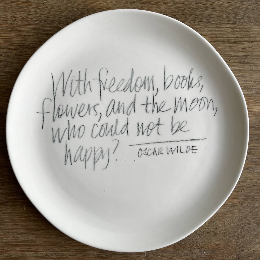 The Detailsmith Medium Handwritten Ceramic Plate Collection ED 2 Oscar Wilde