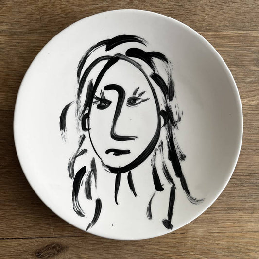 The Detailsmith Handpainted Ceramic Plate Portrait Collection Large plate in black