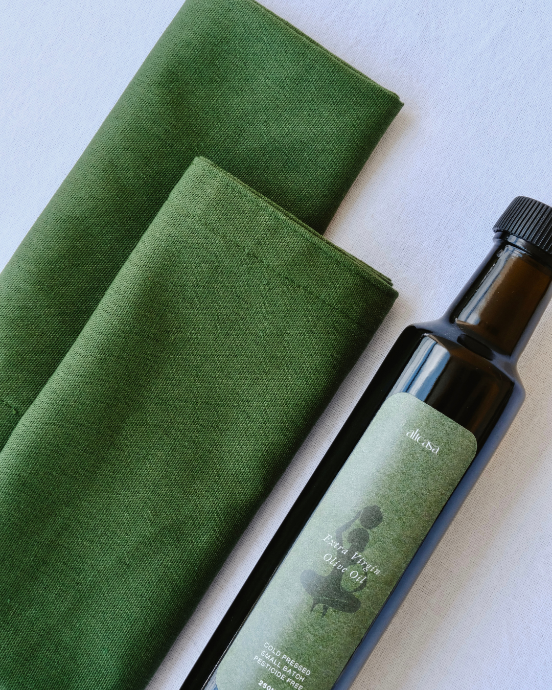 Alicasa Ceramics Linen Napkin & Olive Oil Gift Set