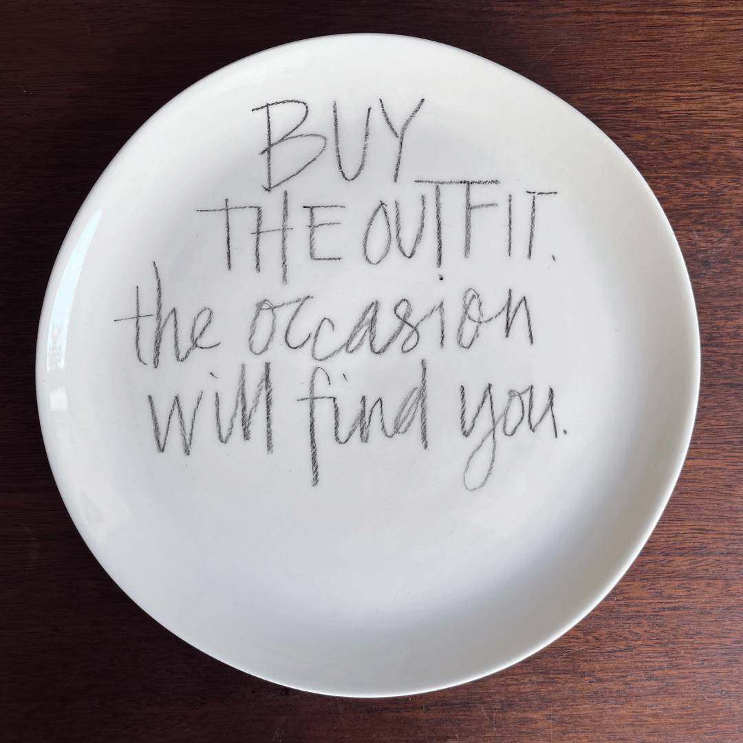 The Detailsmith Medium Handwritten Ceramic Plate Collection ED 3 The outfit
