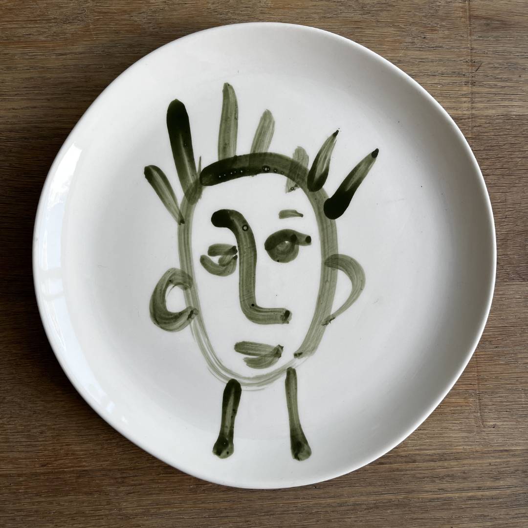 The Detailsmith Handpainted Ceramic Plate Portrait Collection Medium plate in green