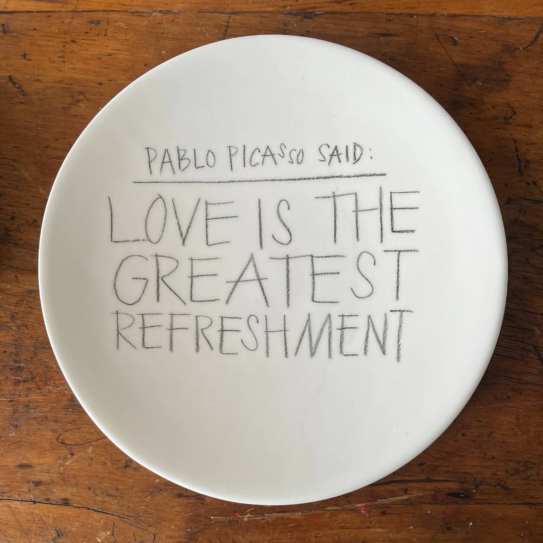 The Detailsmith Large Handwritten Ceramic Plate ED 3 Pablo Picasso