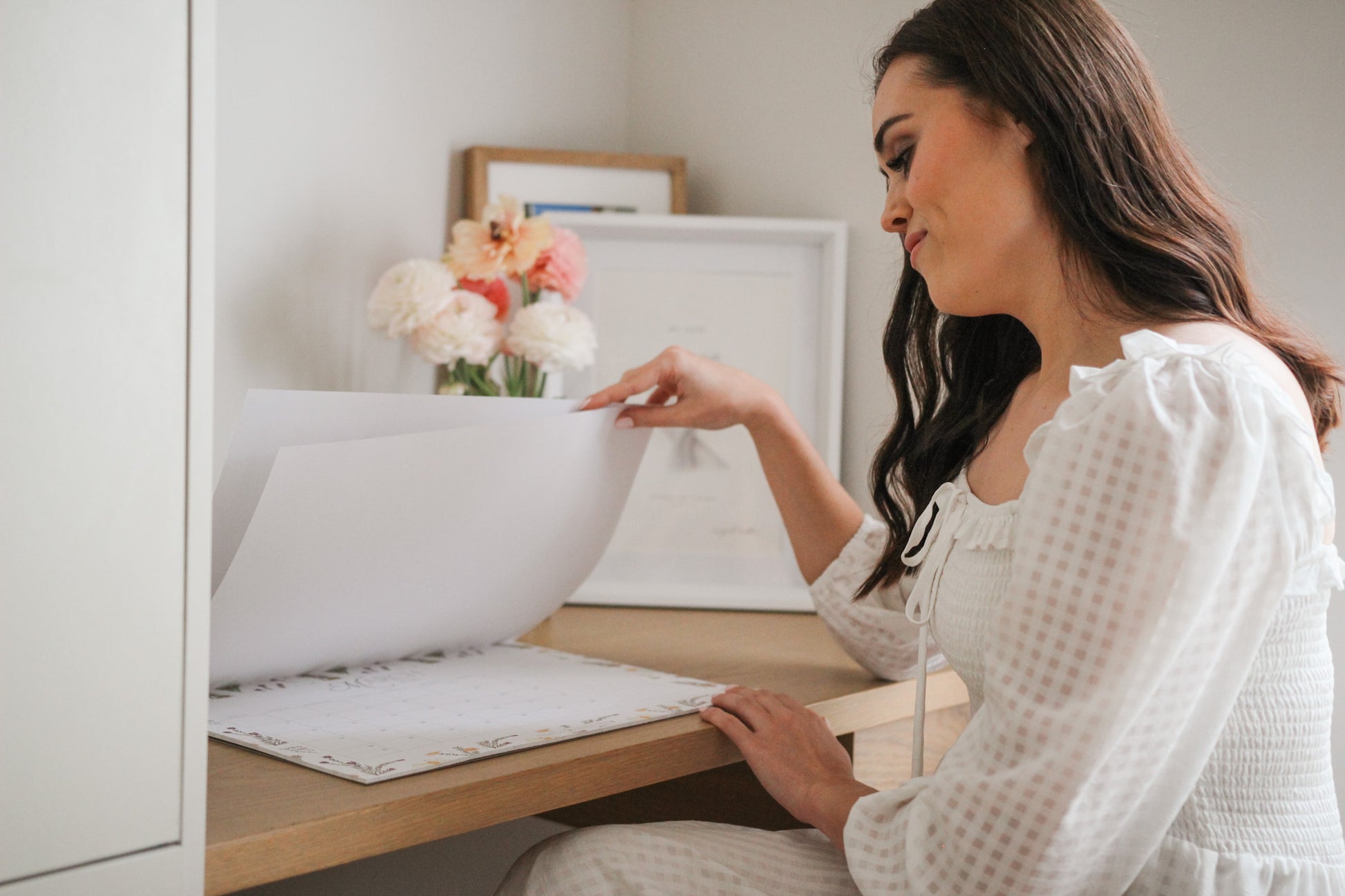 Simply Written 2025 Desk Planner