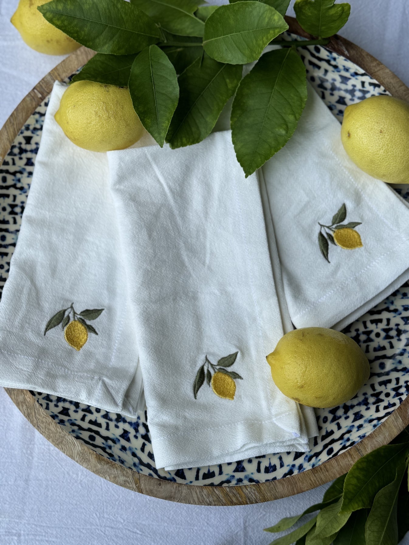 Palmar Collection Embroidered Cotton Napkin Set Lemon