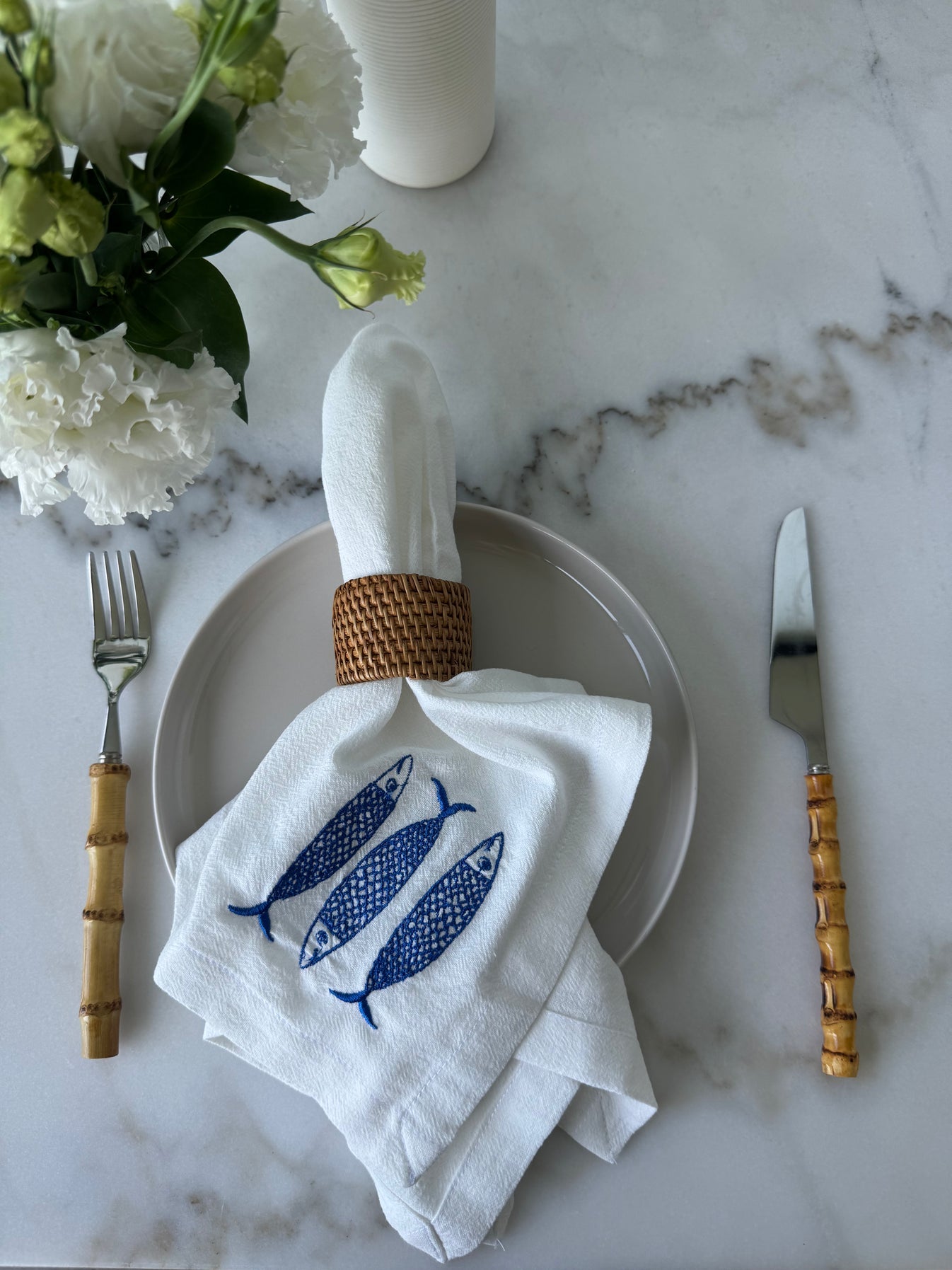 Palmar Collection Embroidered Cotton Napkin Set Blue Fish